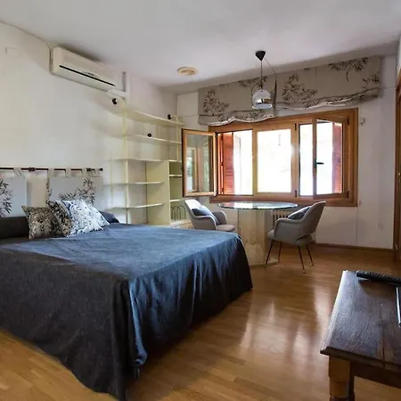 Holiday home Private With Swimming Pool